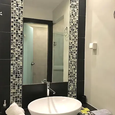 Queen Boutique Guest house