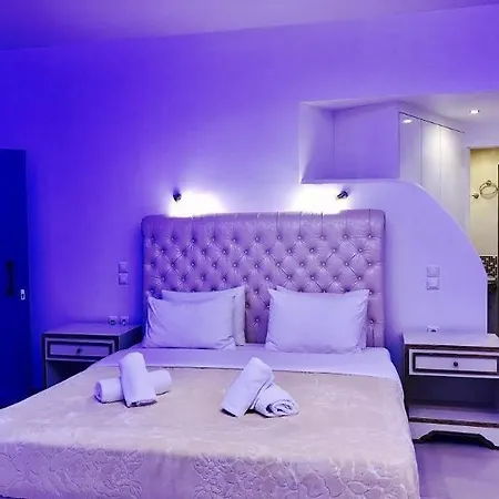 Queen Boutique 3* Mykonos Town