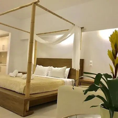 Queen Boutique Mykonos Town