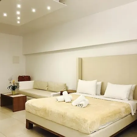 Queen Boutique Mykonos Town