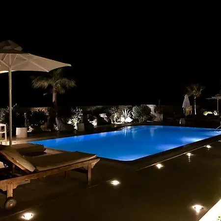 Queen Boutique Mykonos Town