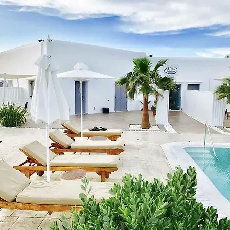 Queen Boutique Mykonos Town